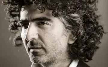 علی علیزاده: محمدرضا پهلوی شاه چمدانی بود +فیلم 