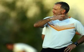 حضور قطعی میک در کادرفنی استقلال