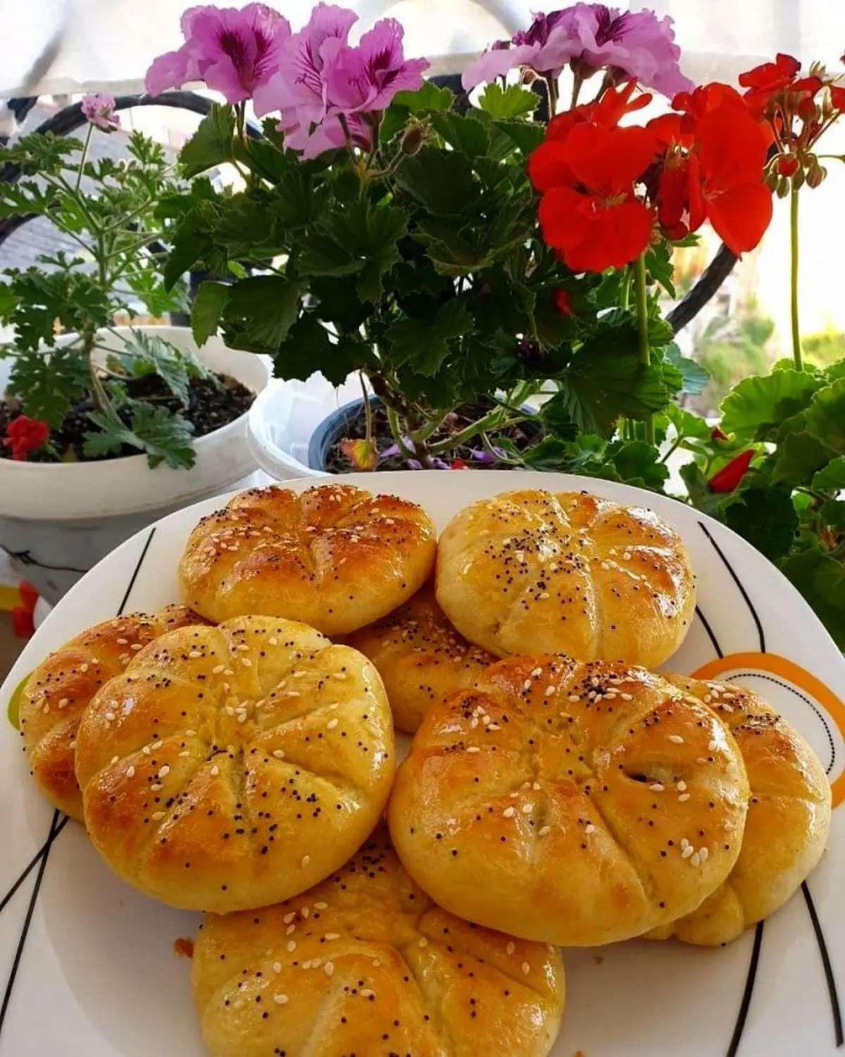 عصرانه فوق العاده | کلوچه ژامبون و قارچ