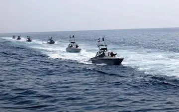 
 نیروی دریایی سپاه مانع از دزدی نفت ایران توسط ناو جنگی آمریکا