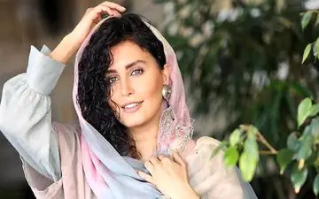 استایل صورتی دلبر الناز شاکر دوست کولاک کرد| تیپ طوسی صورتی الناز شاکردوست خبرساز شد