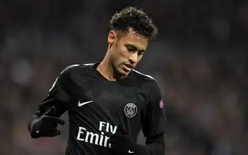 واکنش سیلوا به اعطای بازوبند کاپیتانی به نیمار