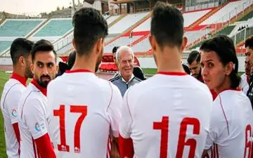 انتقاد پیشکسوت تبریزی از اخراج دنیزلی؛ مسؤولان تراکتور تفکر فوتبال ندارند