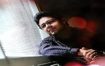 سلفی برفی و زیبای خواننده مشهور و همسرش