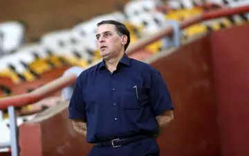  آذری: پیشنهاد استقلال به نکونام را فعلا تکذیب می کنم