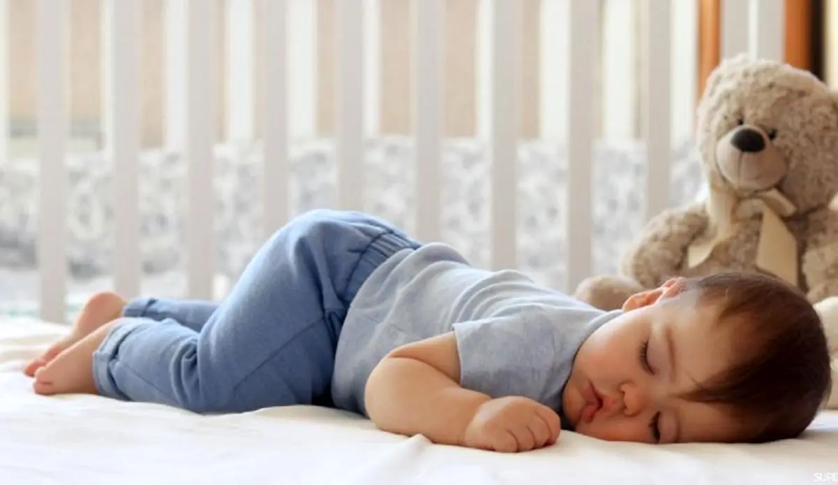 بهترین موقعیت برای خواب نوزاد چیست؟
