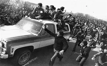 سرانجام خودروی تاریخی انقلاب چه شد؟ +عکس