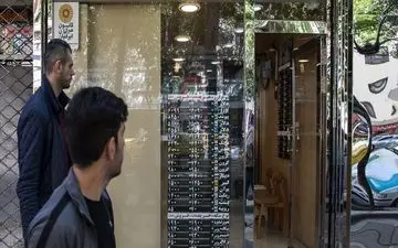 تزریق ارز به صرافی‌ها متوقف شد