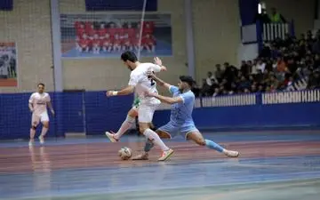 فصل جدید لیگ برتر فوتسال با شکست گیتی پسند و پیروزی مس آغاز شد