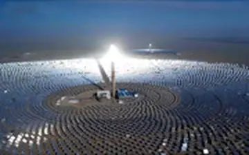  اولین نیروگاه خورشیدی ۱۰۰ مگاواتی جهان را ببینید 