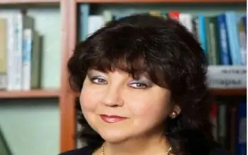 خواننده مشهور در هنگام اجرای زنده جان خود را از دست داد!