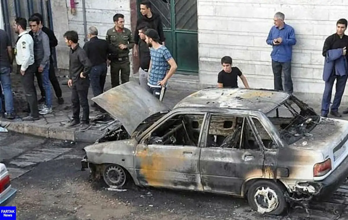  آتش سوزی 3 خودرو در جنوب تهران / آتش نشانان جلوی یک فاجعه را گرفتند +عکس 