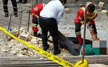 صحنه‌ای دلهره آور/ میلگرد یک و نیم متری در سر مرد همدانی فرو رفت!