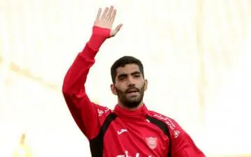 حاجی پرسپولیسی ها: اگر یکی از آن سنگ‌ ها به کسی برخورد می‌کرد قطعا فوت می‌ کرد!