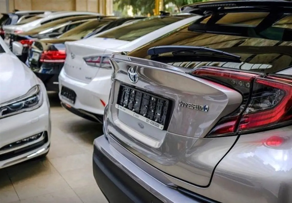 فروش خودرو وارداتی پس از ۵ سال وقفه رسما آغاز شد 