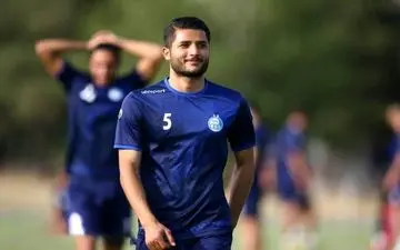 شوکی تلخ برای استقلال؛ عارف غلامی در سوگ پدربزرگ نشست