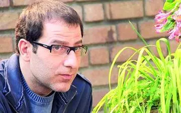  رامین ناصرنصیر در کنار گریمور چهره اش/ عکس