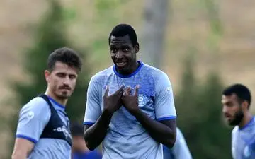 قرارداد شیخ دیاباته از کجا به بیرون درز پیدا کرد؟
