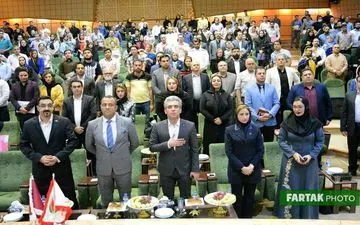 برگزاری همایش در مسیر موفقیت به روایت تصویر