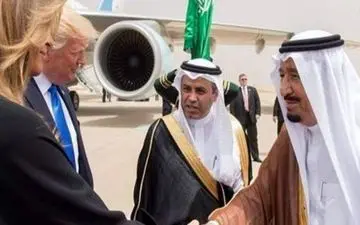 ترامپ:جناب پادشاه بس است، 3 بار بوسیدن کافی است!