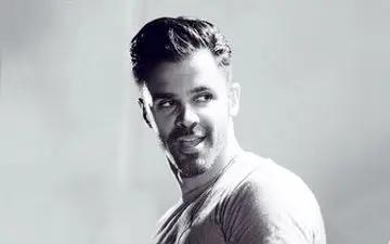  انتقاد تند خواننده مشهور پاپ به سلبریتی‌هایی که تغییر رنگ دادند/عکس