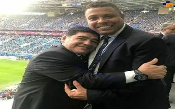 مارادونا و رونالدو تماشاگران ویژه بازی شب گذشته فینال جام کنفدراسیون ها+ عکس