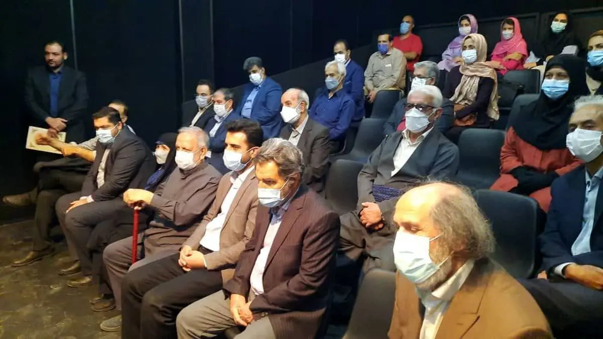 گزارش تصویری/ برگزاری آیین افتتاحیه تماشاخانه "داریوش گراوندی" همزمان با هفته هنر انقلاب اسلامی

 