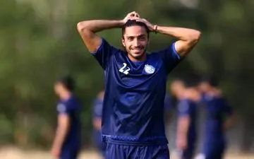 دو سال مجانی برای استقلال بازی کرده‌ام