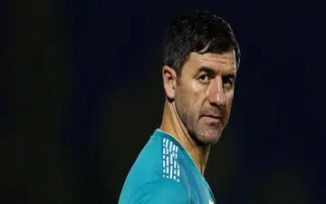 کریم باقری؛ یک دستیار «غیرفنی» که بر سرش دعواست
