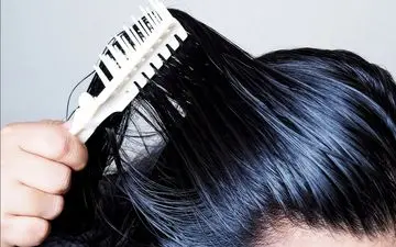 راه های جلوگیری از چرب شدن مو