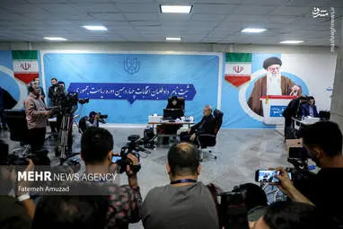 حواشی روز دوم ثبت نام انتخابات ریاست جمهوری به روایت تصویر
