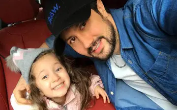 آخر هفته شاهرخ استخری به همراه دخترش