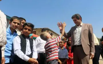 اهدای بیست دوچرخه  از سوی آموزش پرورش استان کرمانشاه به دانش‌آموزان روستای صفرشاه