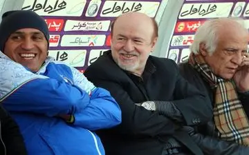 
رقبا درصدد تضعیف و تخریب استقلال هستند/ فوتبال روزهای خوب، بد، تلخ و شیرین دارد