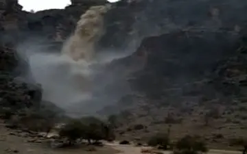 خروش آبشار فصلی در «نورآباد» + فیلم 