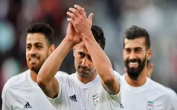 ستاره استقلالی مورد انتقاد قرار گرفت : عملکرد خوبی ندارد !