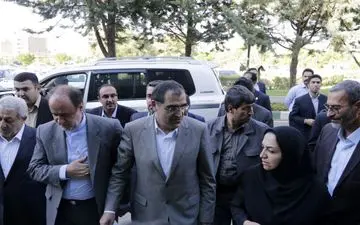 حضور دکتر سیدحسن قاضی‌زاده هاشمی وزیر بهداشت و درمان در همدان به روایت تصویر
