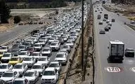 صبح امروز تصادف زنجیره ای در آزادراه کرج-قزوین ترافیک سنگین ایجاد کرد