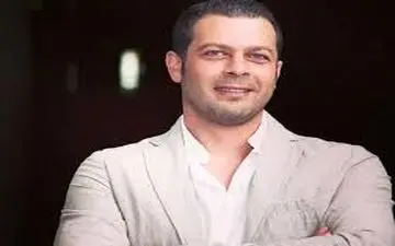 پژمان بازغی، همسر هنرمندش و دخترش 