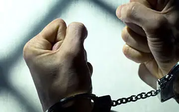 بازداشت راننده خودروی فاضلاب در همدان/ او رودخانه را به لجن کشید 