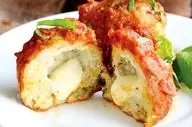 طرز تهیه کوفته پنیری ترکیه‌ ای با گوشت چرخ‌کرده؛ یک غذای خوشمزه و کش‌دار!