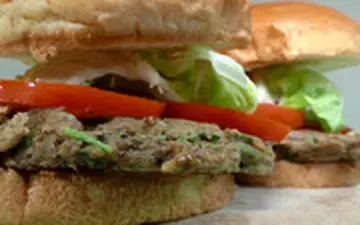 بفرمایید همبرگر با طعم کِرم