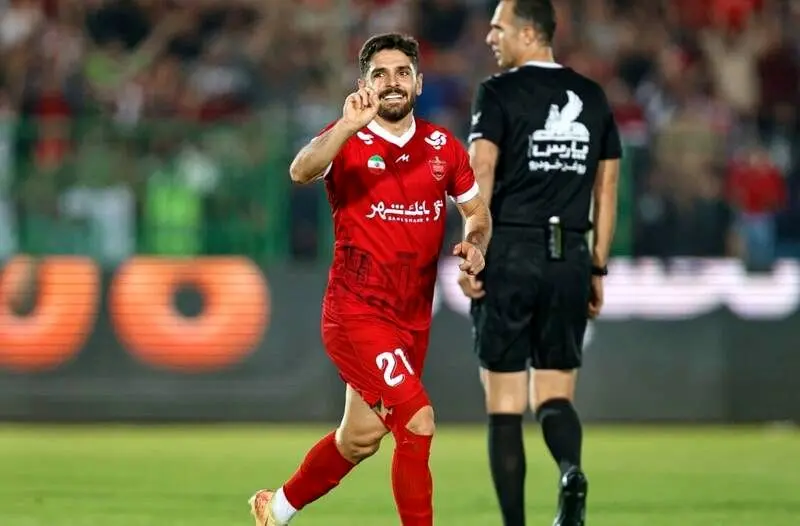 پرسپولیس برای ماندن هاشمیان برد/ یک تیم پشت هلی‌کوپتر