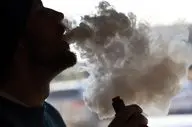 افزایش مصرف محصولات دخانی الکترونیکی در جامعه