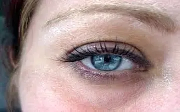 اگر می پرسید برای سیاهی زیر چشم چی خوبه من میگم خوندن این مطلب!