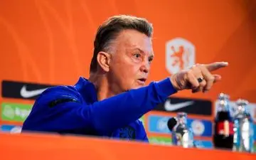 نشست جنجالی فن‌خال؛ این ‌چیزها به شما ربطی ندارد!