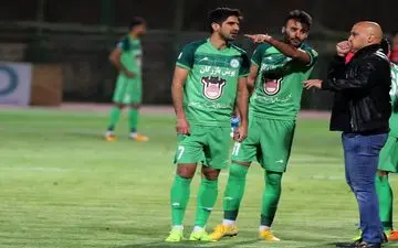 درخواست علیرضا منصوریان از باشگاه ذوب آهن: سربازها را برگردانید