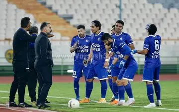 مدرک مربیگری، مربی استقلال را سکونشین کرد