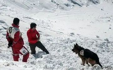 اعزام تیم های عملیاتی برای نجات کوهنوردان در شاه جهان