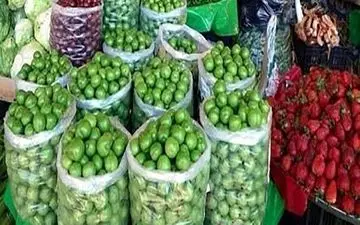 قیمت باورنکردنی میوه‌های لاکچری در بازار تهران/ توت فرنگی آبی چند؟ + فیلم 